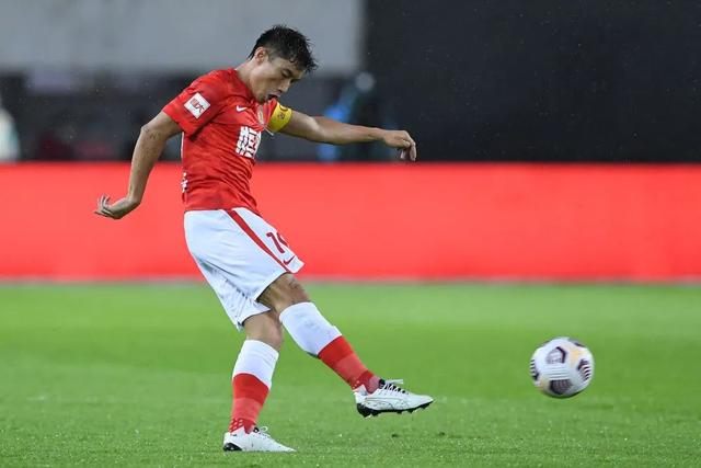 切尔西上半场主场领先 伯恩茅斯2-0